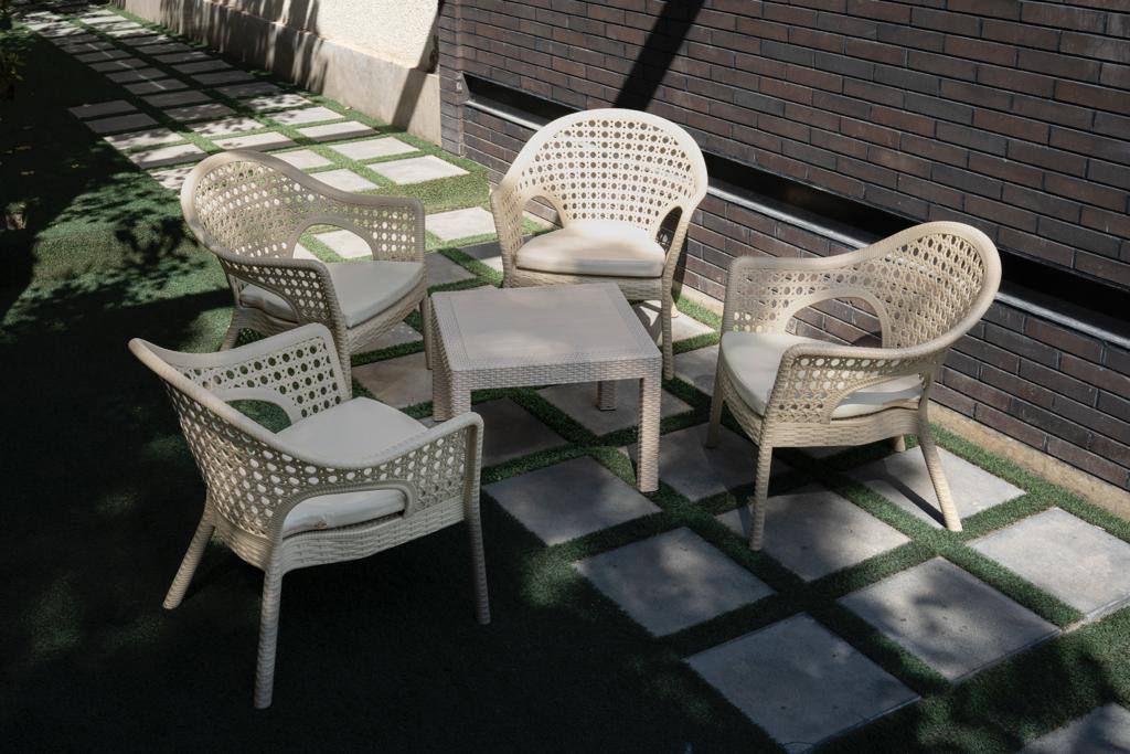 بهترین صندلی پلاستیکی طرح چوب