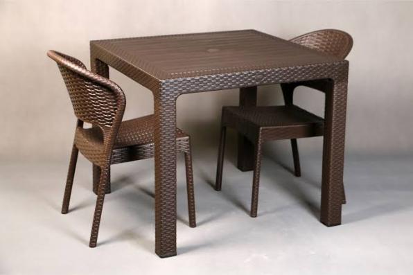 خرید بهترین میز پلاستیکی طرح حصیری