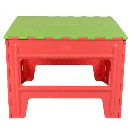 کاربرد میز پلاستیکی کوچک در خانه