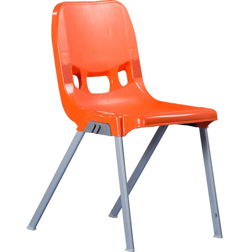 صندلی پلاستیکی در رنگ و طرح های متفاوت