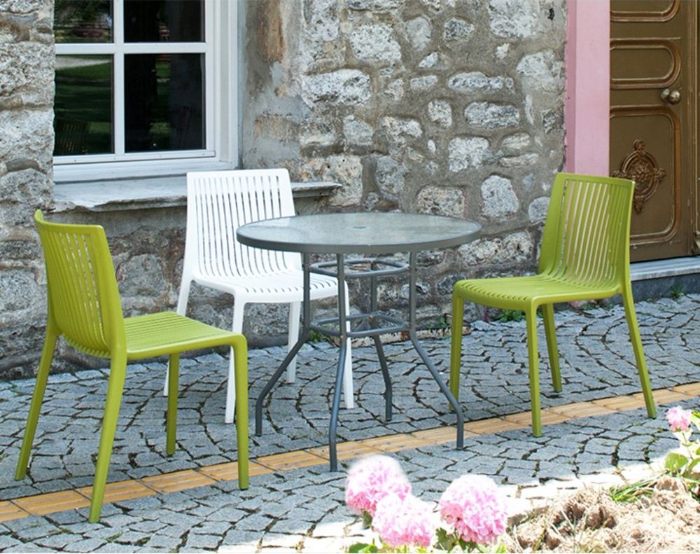 میز و صندلی پلاستیکی تاشو سبک و مقاوم برای باغ و بالکن