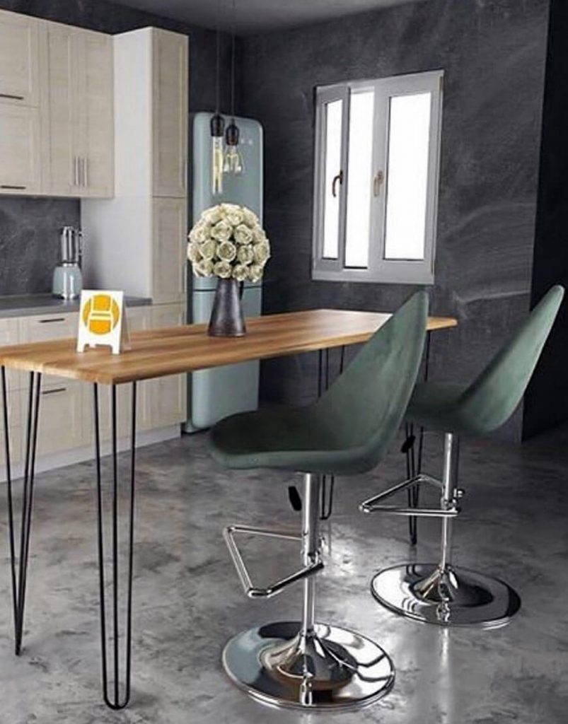 صندلی پلاستیکی پایه فلزی