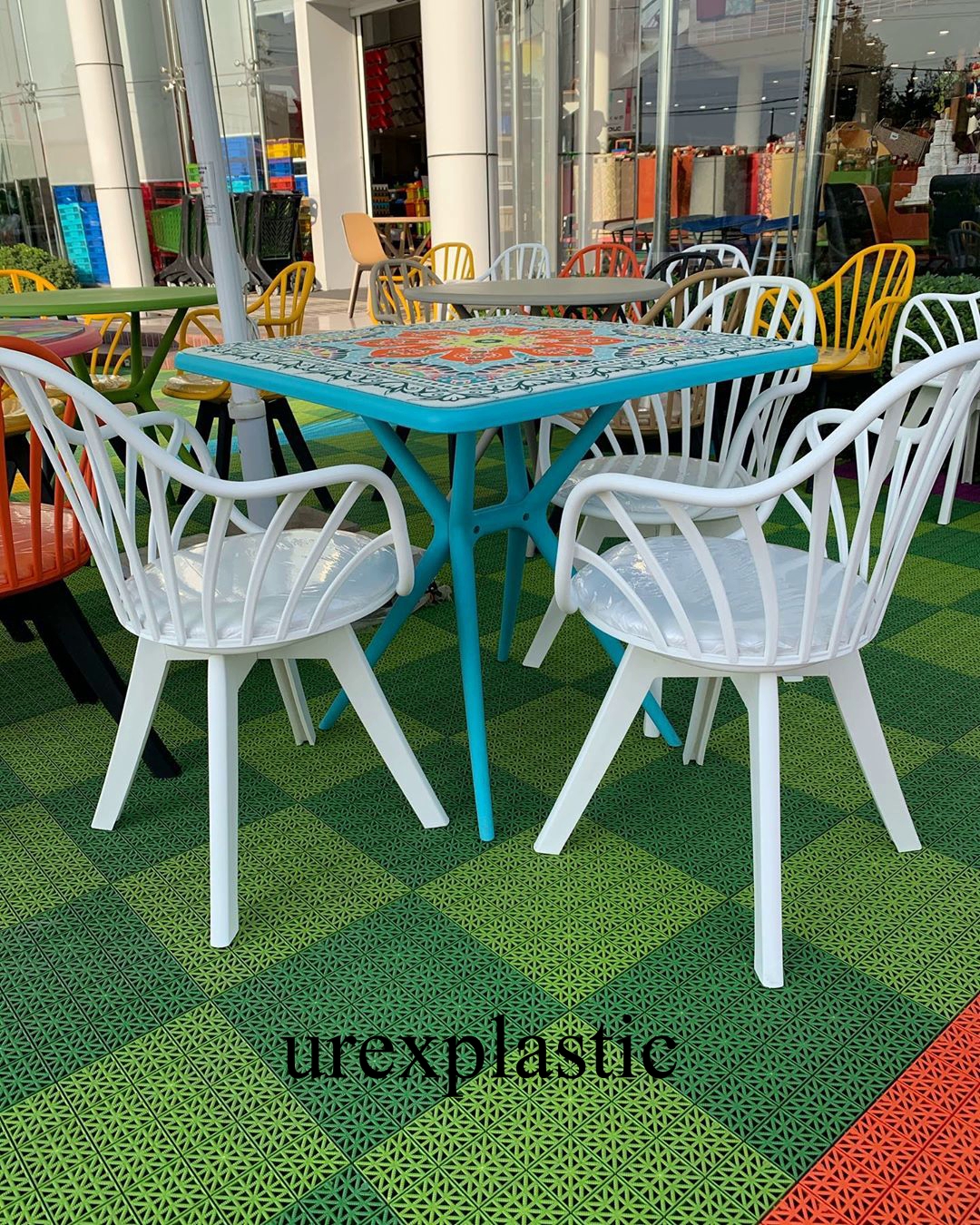 صندلی پلاستیک دسته دار- پخش به قیمت عمده