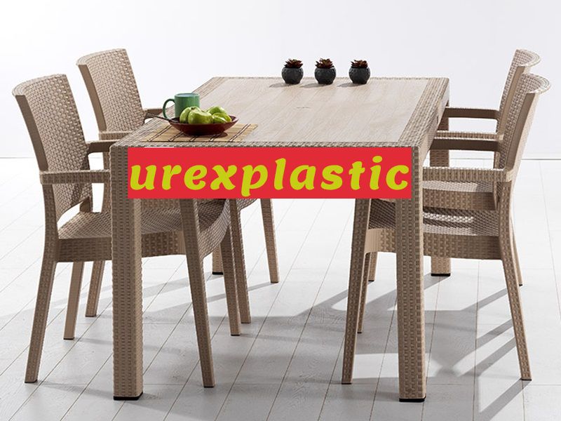 میز پلاستیکی 6 نفره