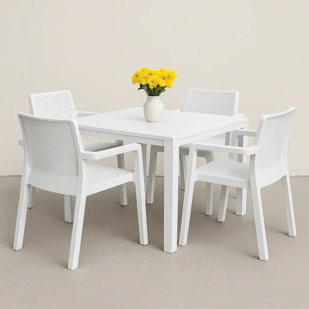 صندلی پلاستیکی سفید با طراحی ساده و شیک مناسب هر فضا